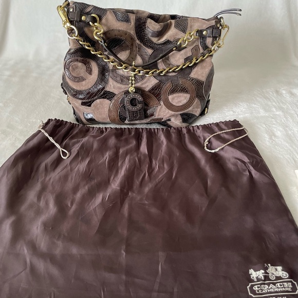 Coach Brooke Inlaid C Large hobo shoulder bag, model #14340, brown/taupe suede - Picture 2 of 12